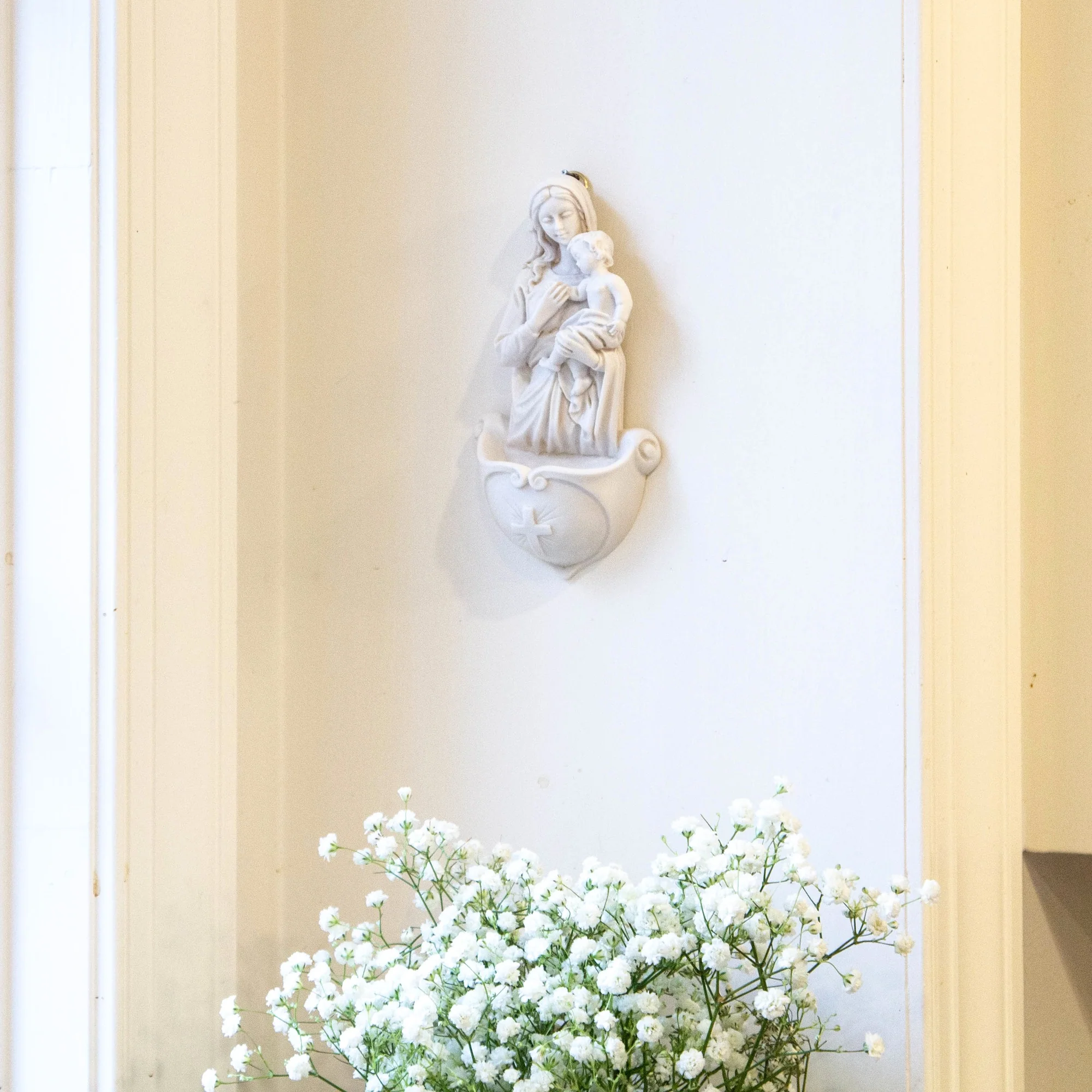 Antique White Mother & Child Holy Water Font - Image 2