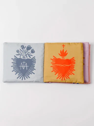 Be A Heart - Baby's First Devotional Crinkle Book - Image 5
