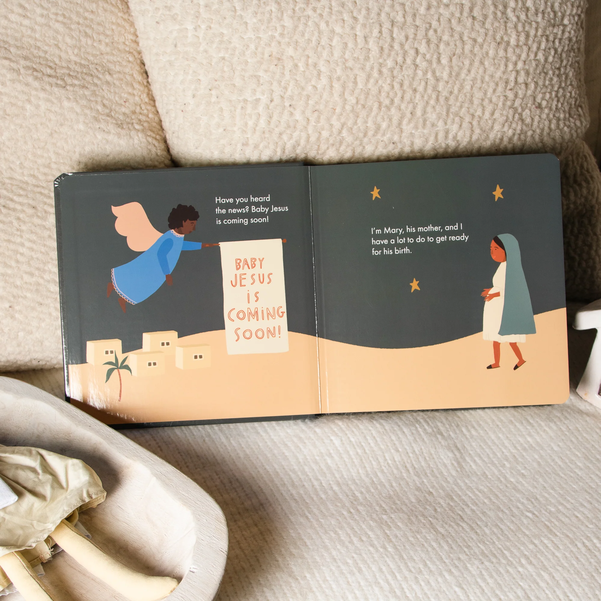 Be A Heart Mary on the Mantel Book & Activity Kit - Image 3