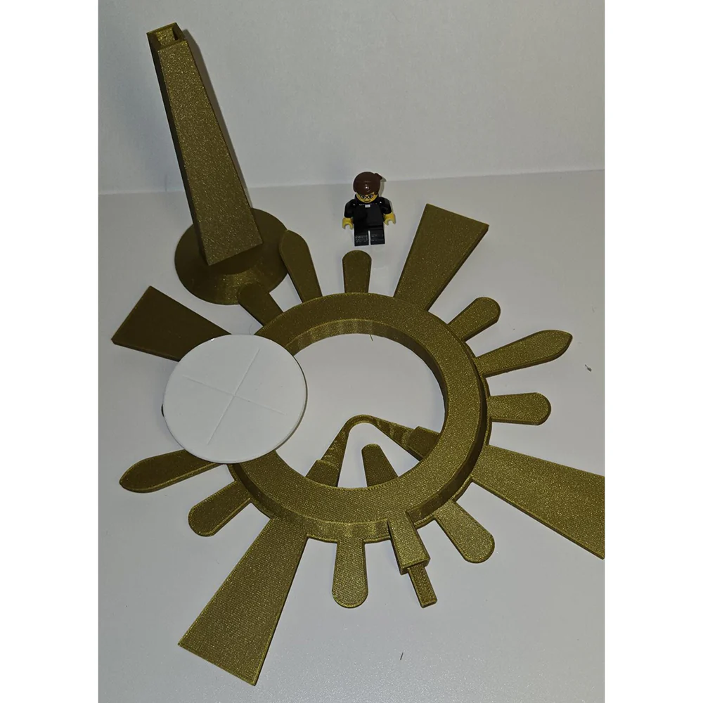 Children's Pretend Play Monstrance - Image 2