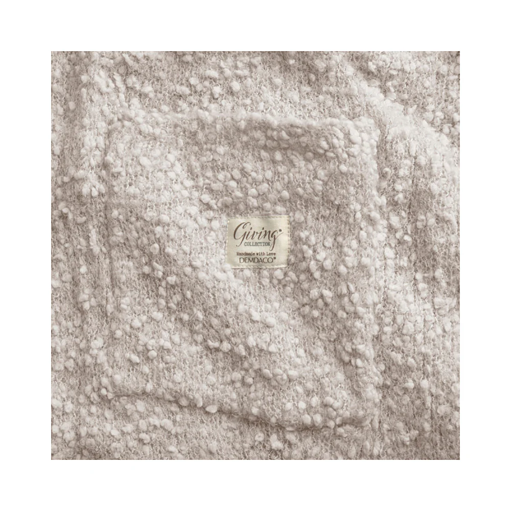 Cream Giving Shawl - Image 3