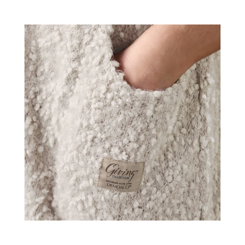 Cream Giving Shawl - Image 5