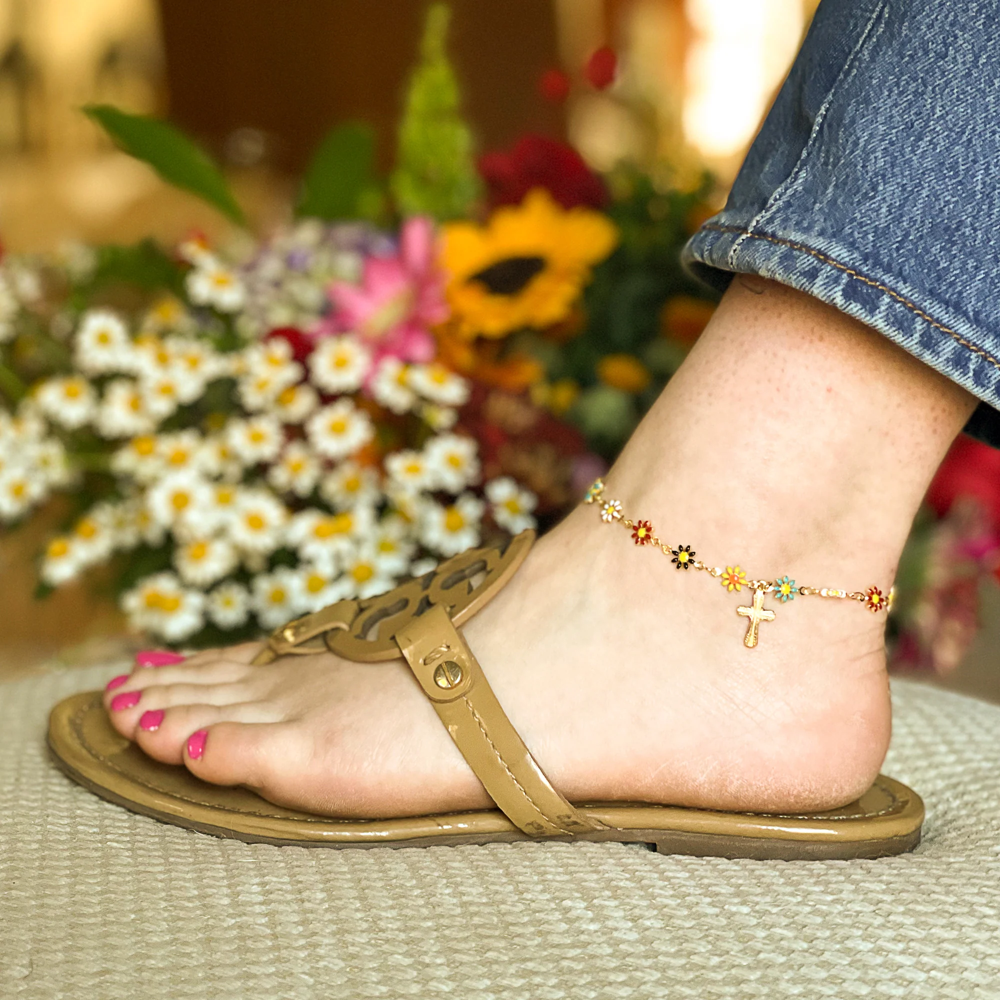 Daisy Chain Cross Anklet