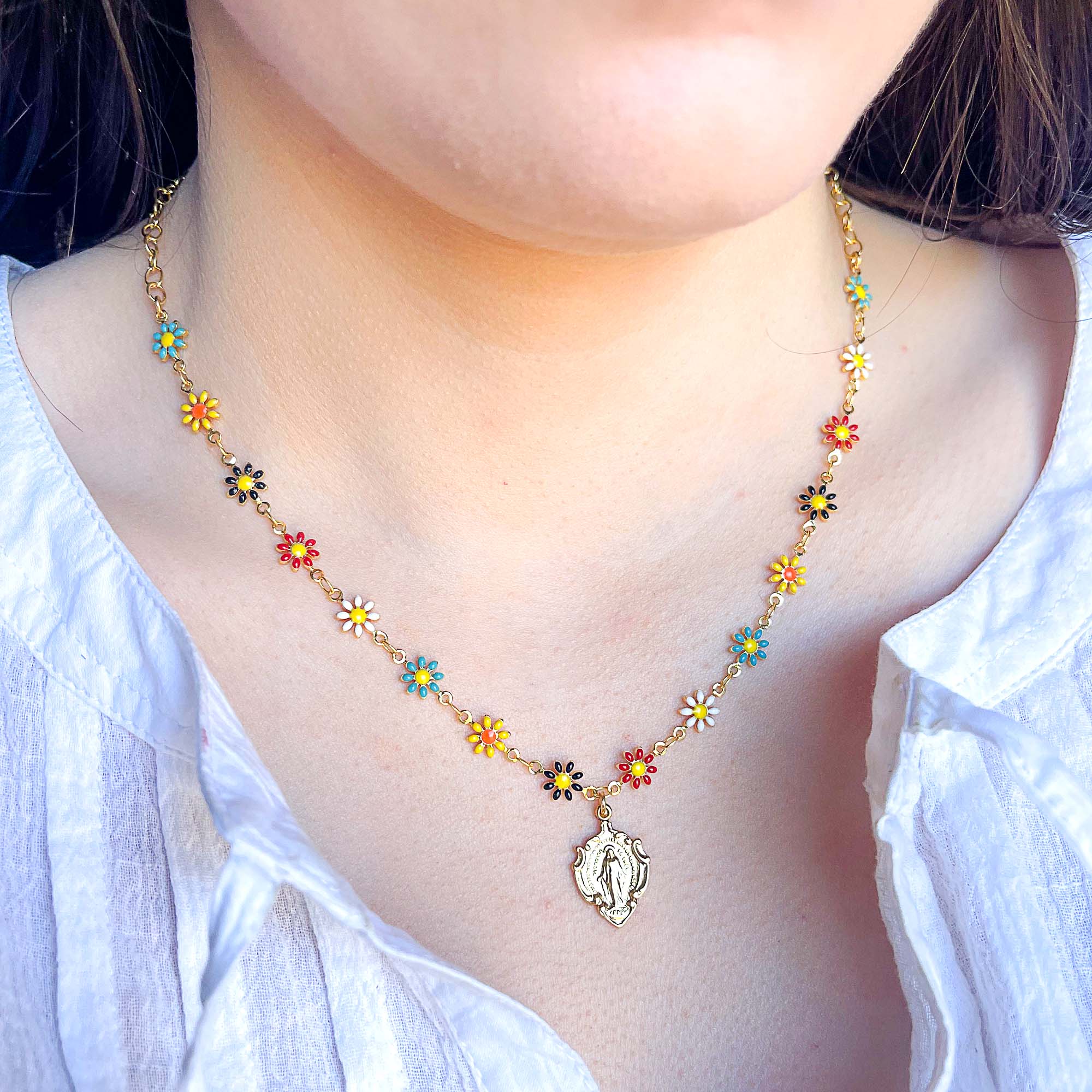 Daisy Chain Miraculous Medal Necklace - Image 3