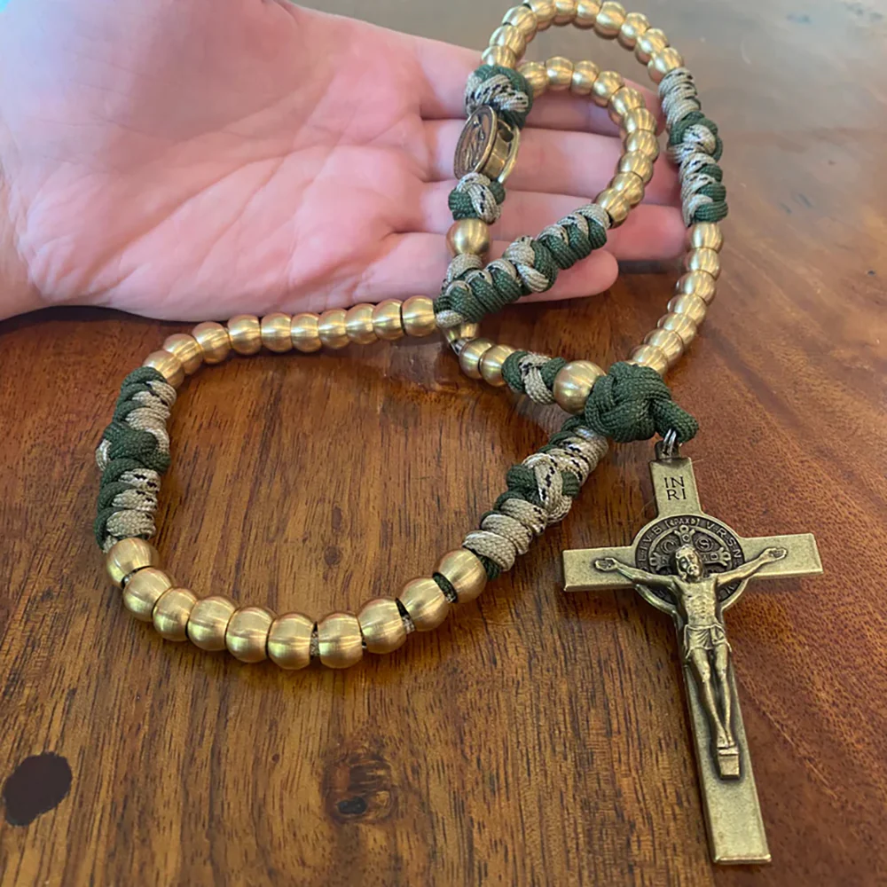 Deluxe Green Paracord & Brass Miraculous Medal Rosary - Image 5