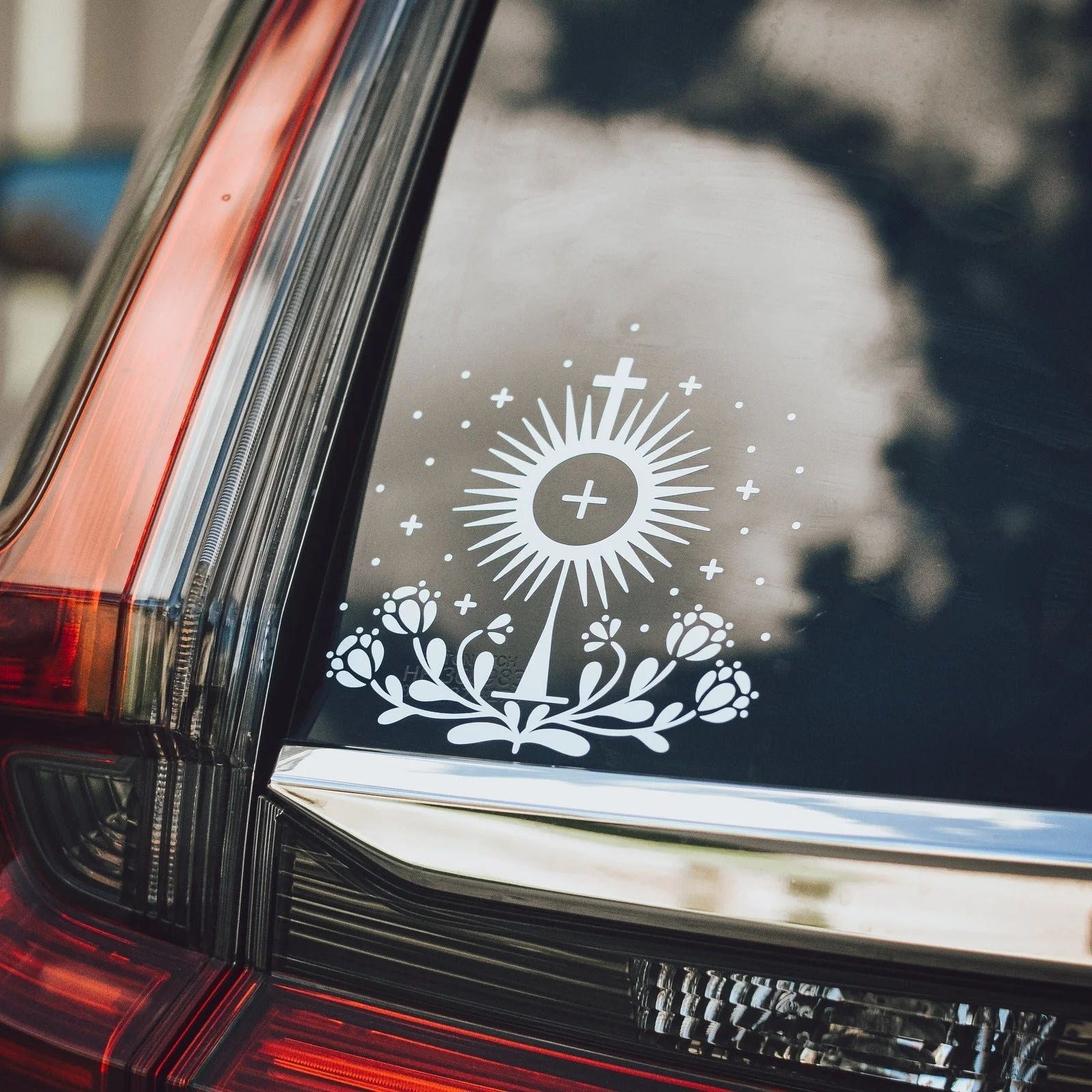 Eucharistic Revival Floral Monstrance Vinyl Sticker - Image 6