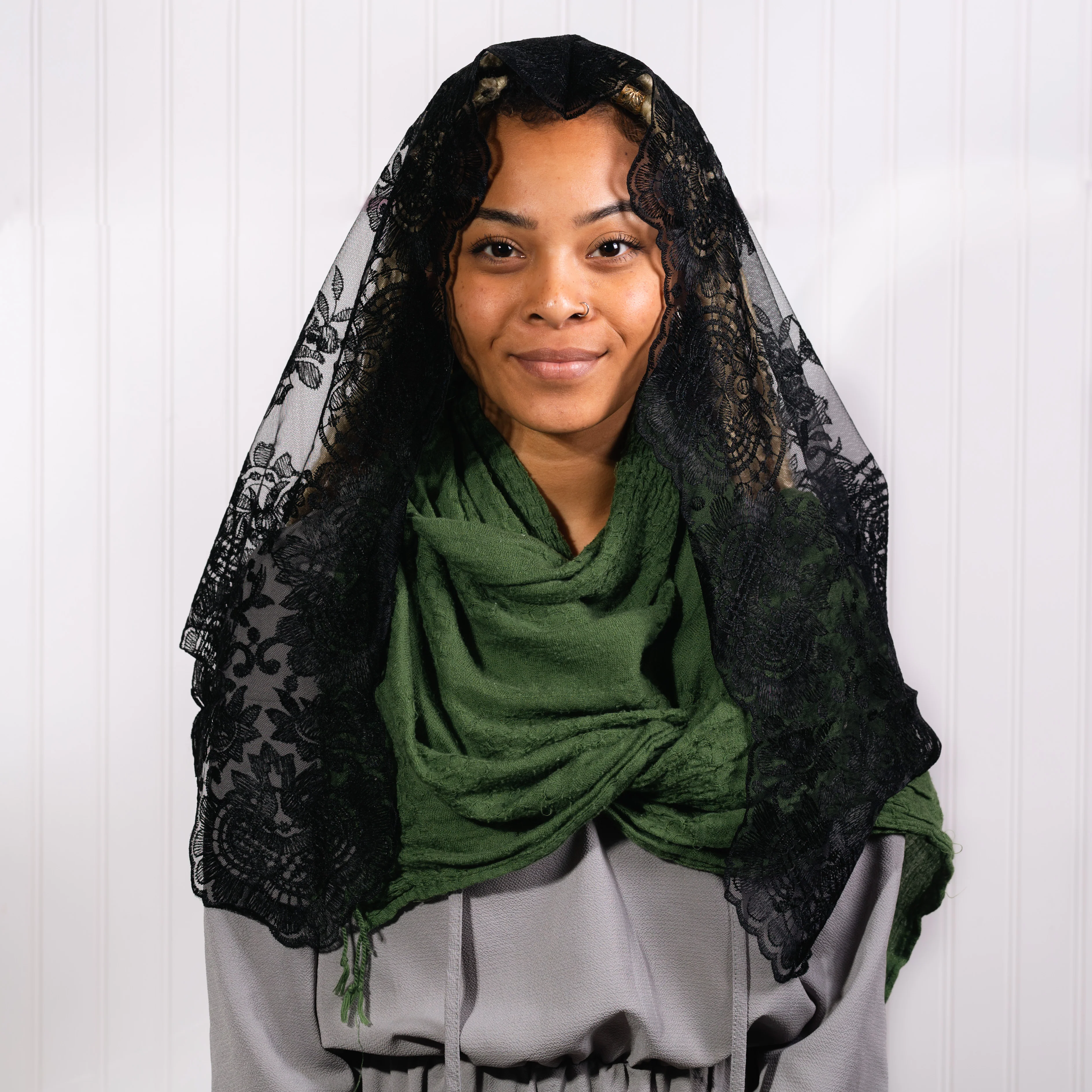 Eva Spanish Lace Chapel Veil - Multiple Colors - Image 5