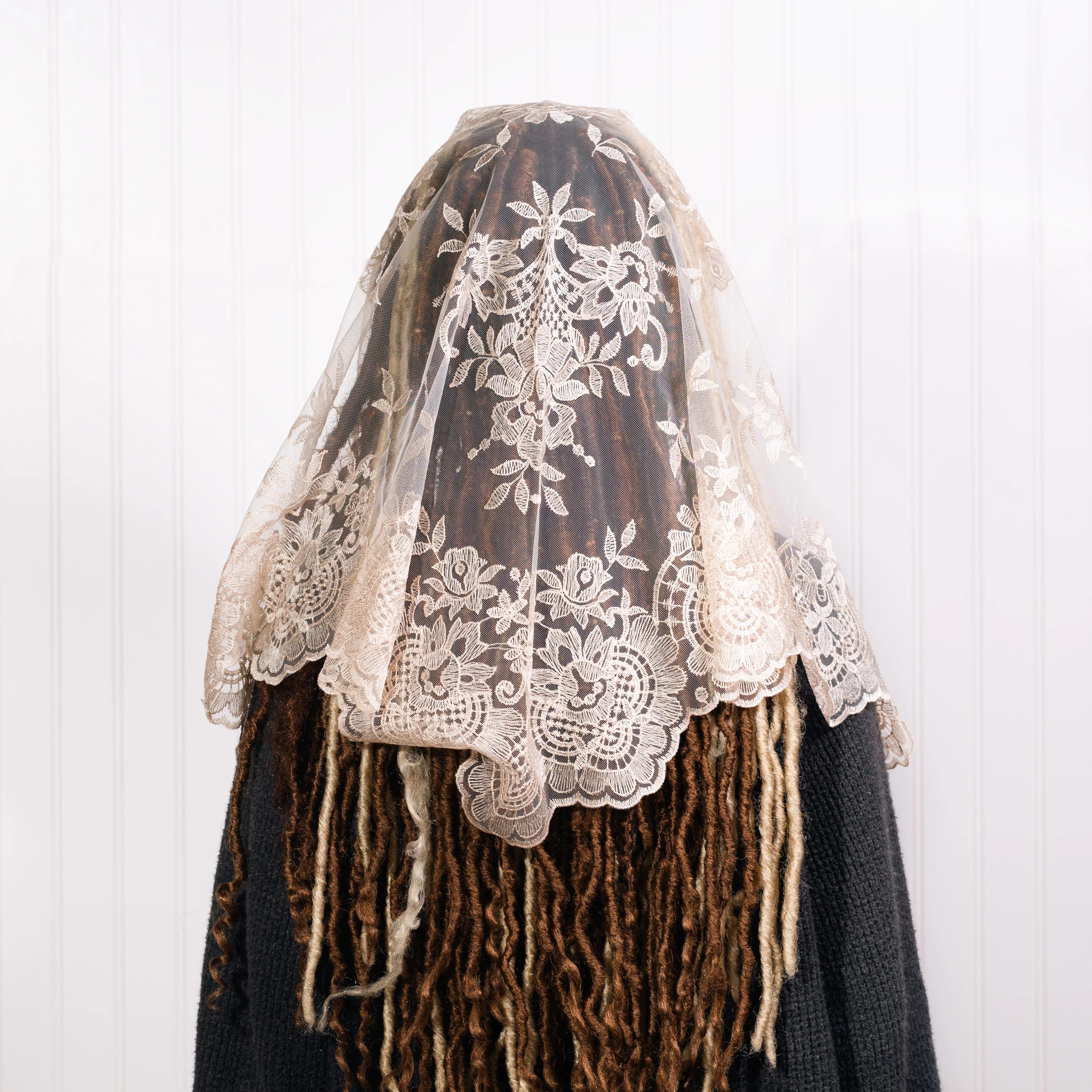 Eva Spanish Lace Chapel Veil - Multiple Colors - Image 8