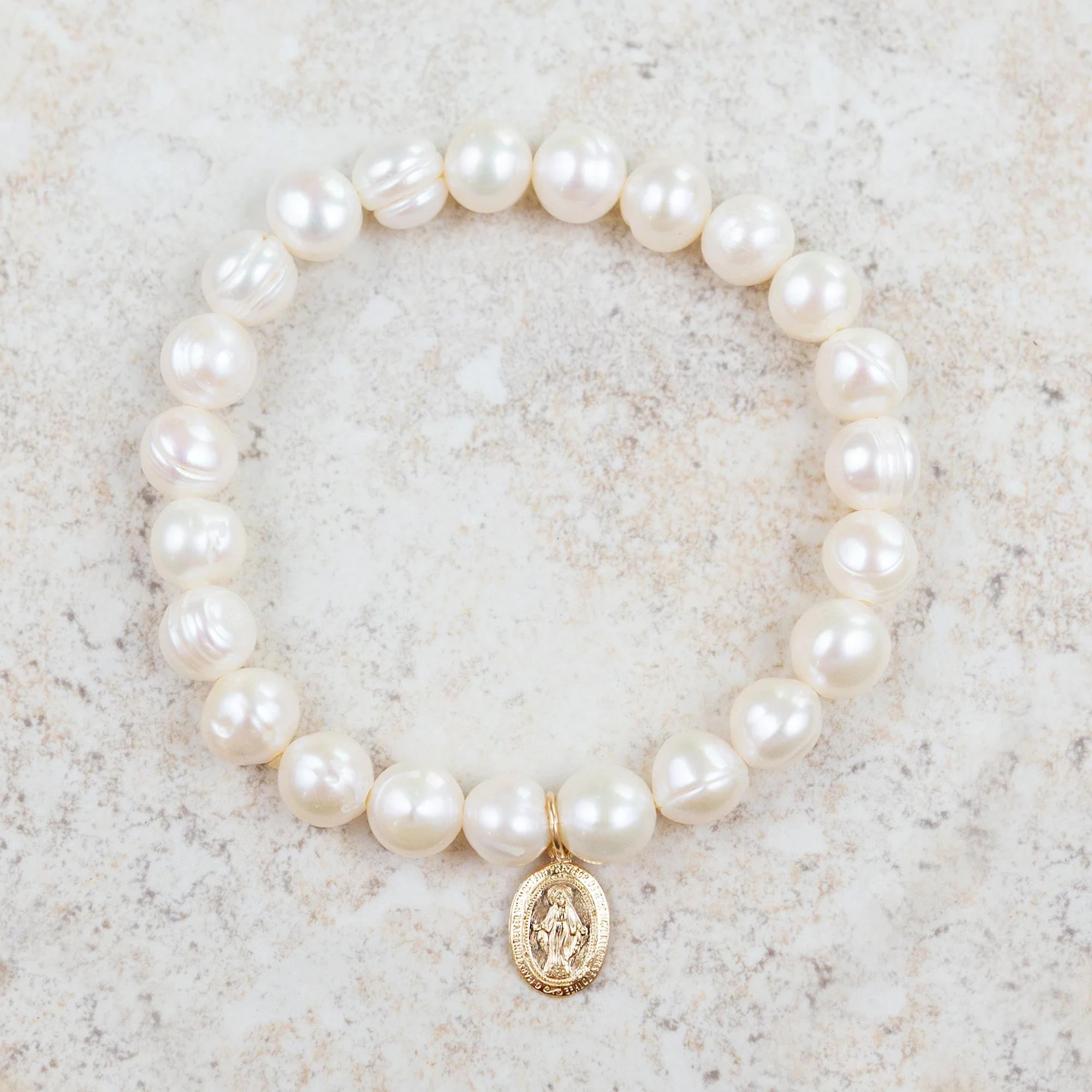 Freshwater Pearl & Gold Miraculous Medal Stretch Bracelet - Image 2