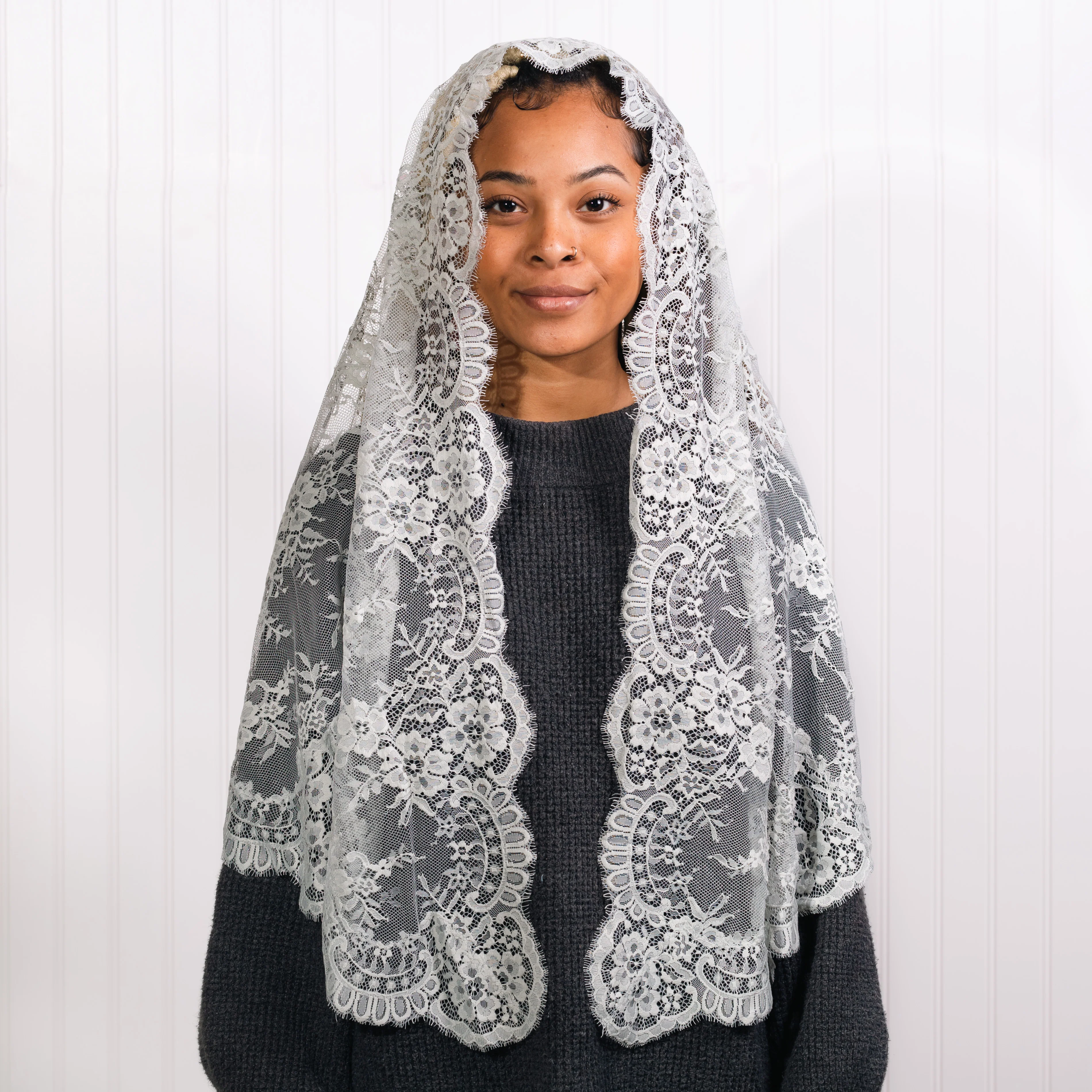 Gabriela Long Spanish Lace Chapel Veil - Multiple Colors - Image 2