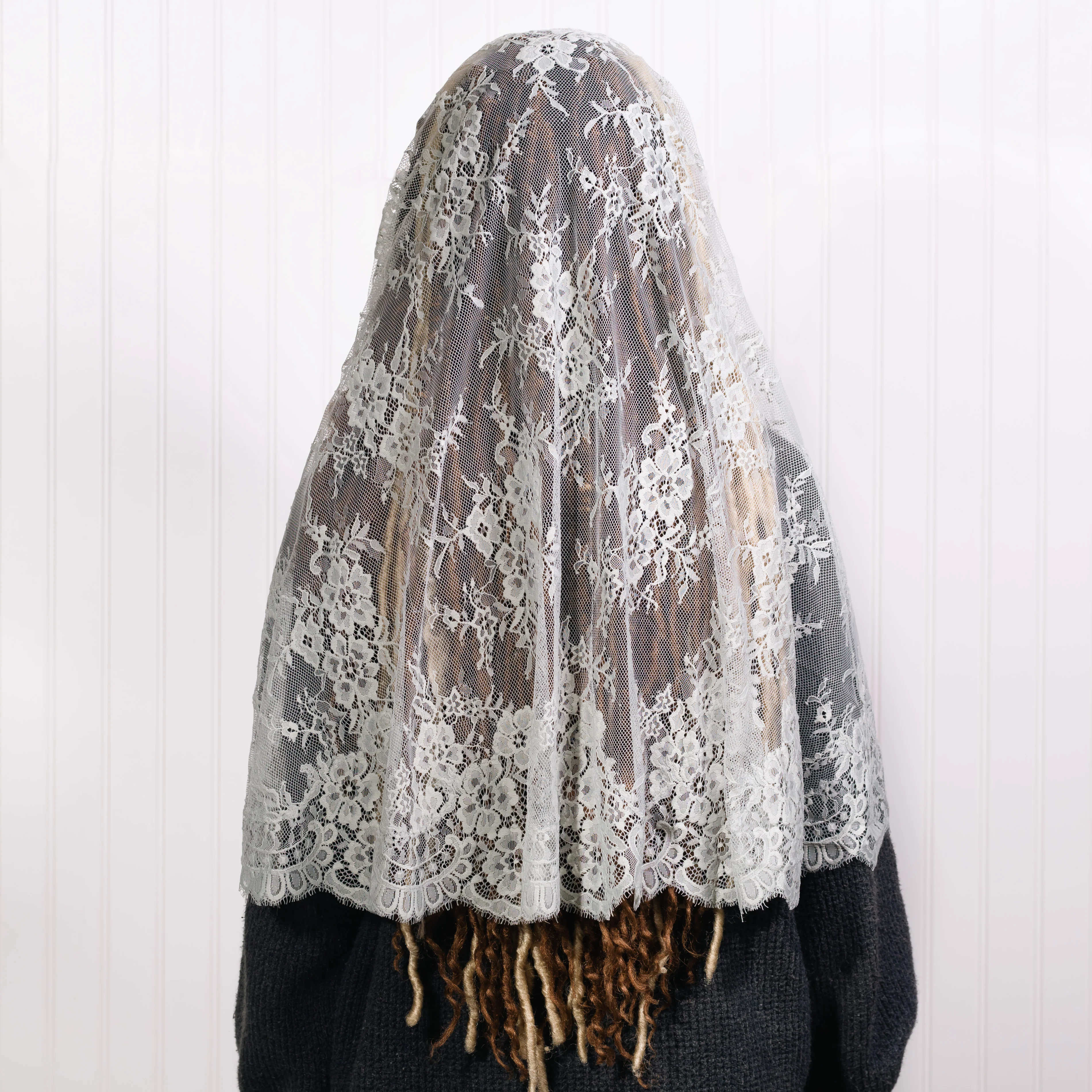 Gabriela Long Spanish Lace Chapel Veil - Multiple Colors - Image 3