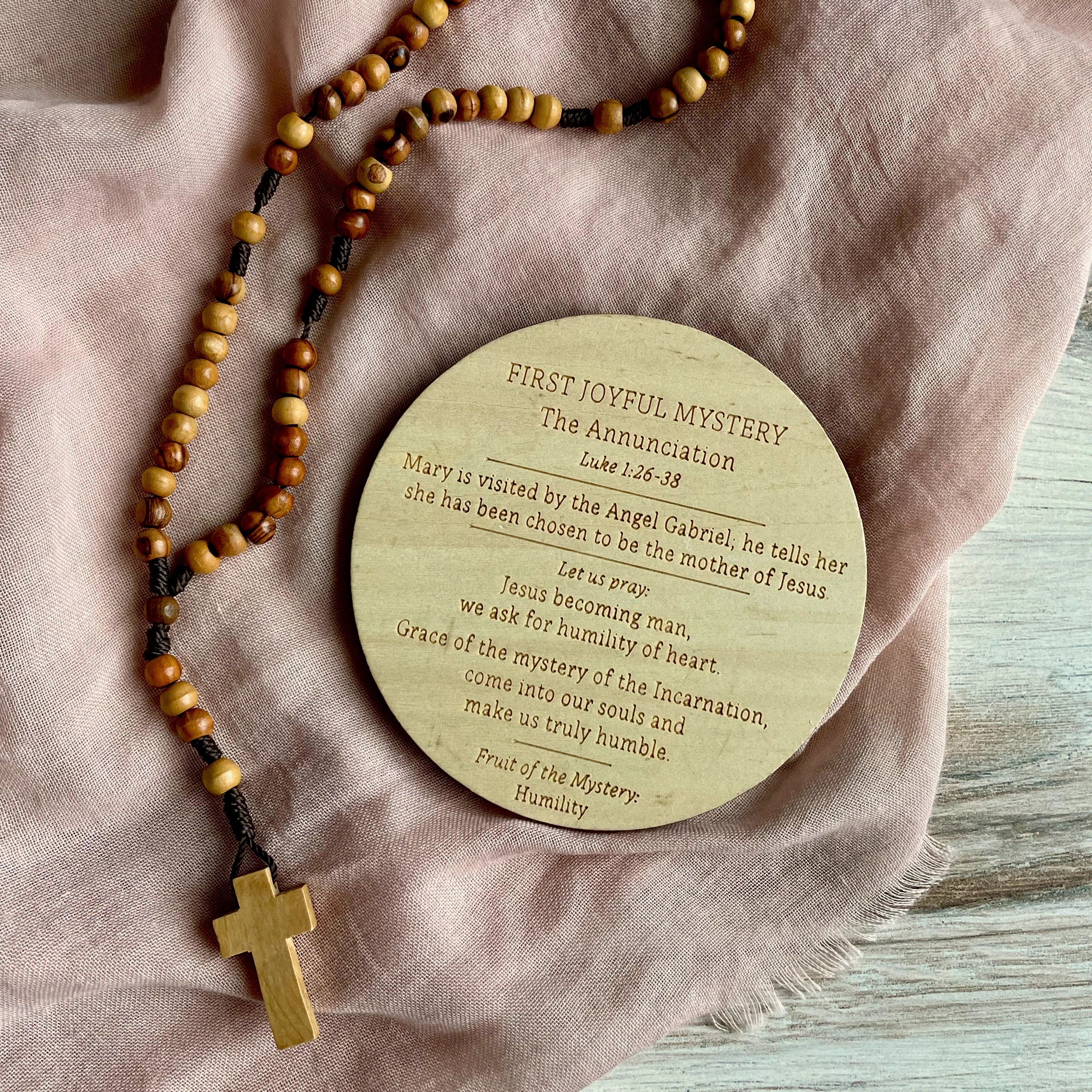 Gather and Pray Mysteries of the Rosary Reflection Disc Set - Image 5