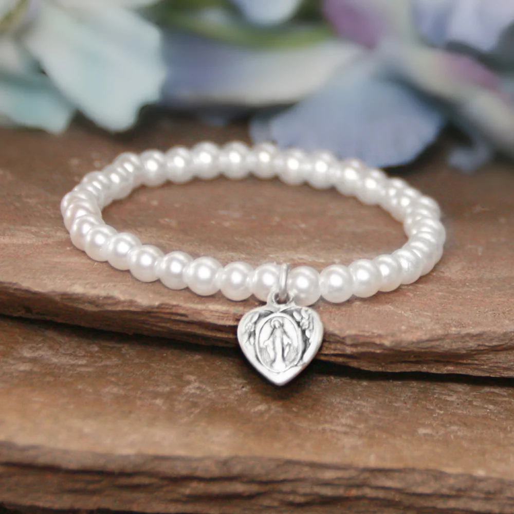 Girls Pearl Miraculous Medal Stretch Bracelet