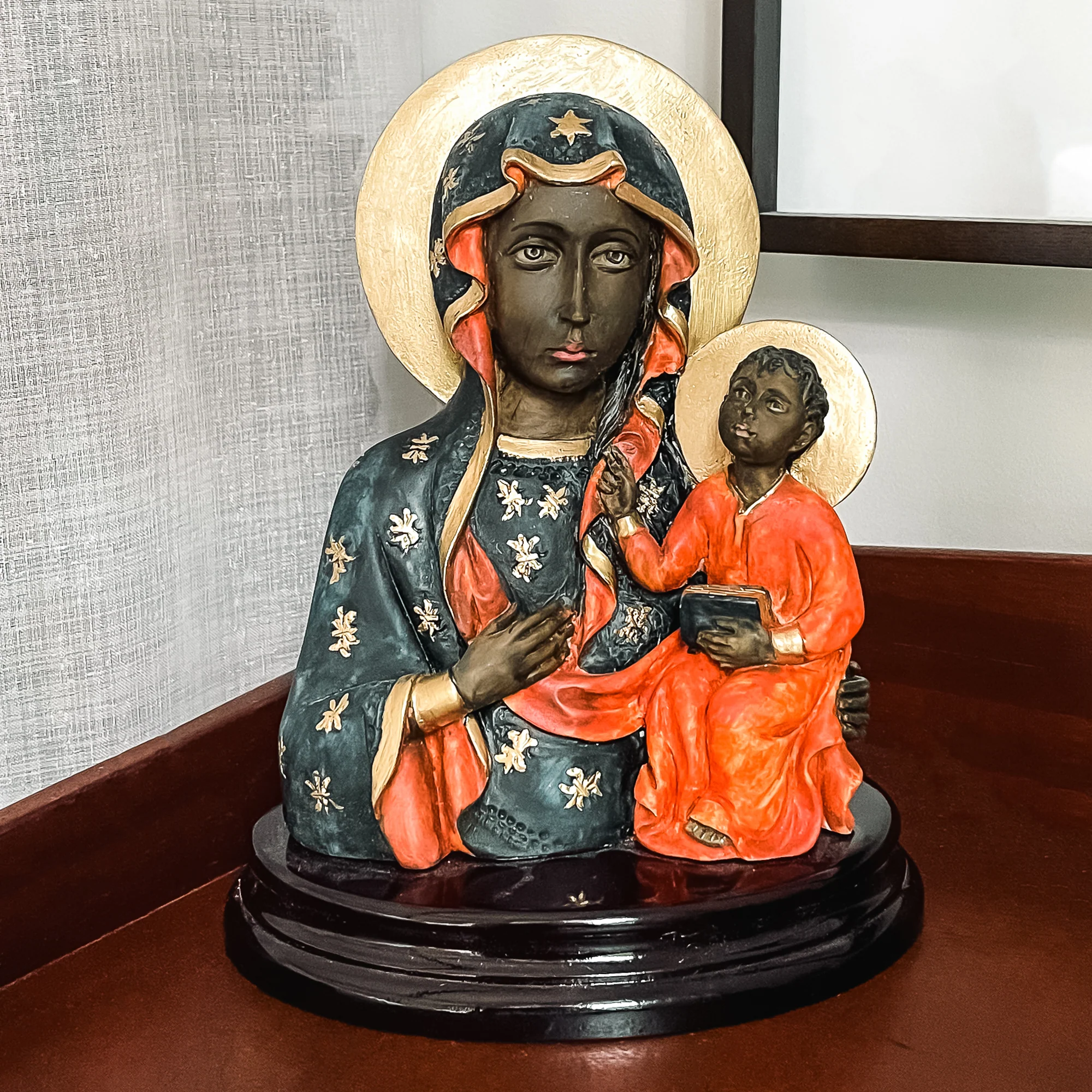 Italian Czestochowa Madonna Bust on Wood Base