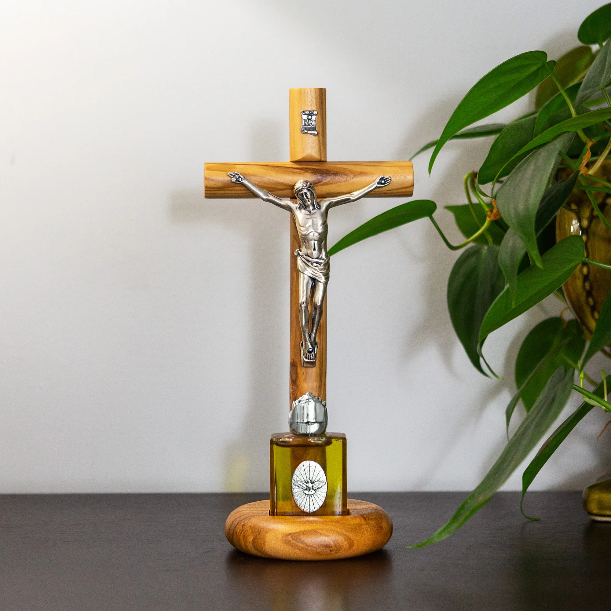 Italian Olive Wood Crucifix & Oil Display - 8.6"