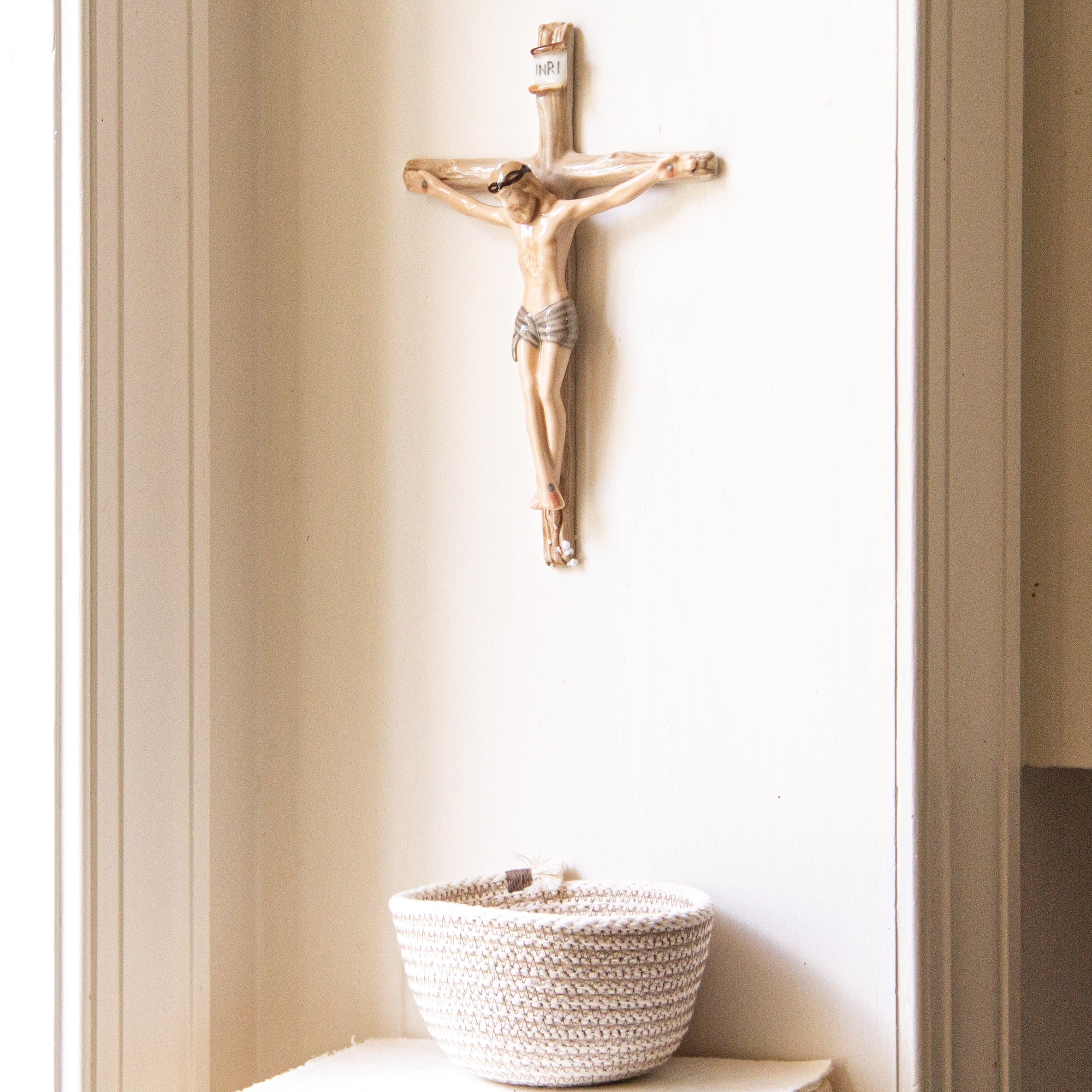 Jesus on the Cross Porcelain Crucifix - Image 2