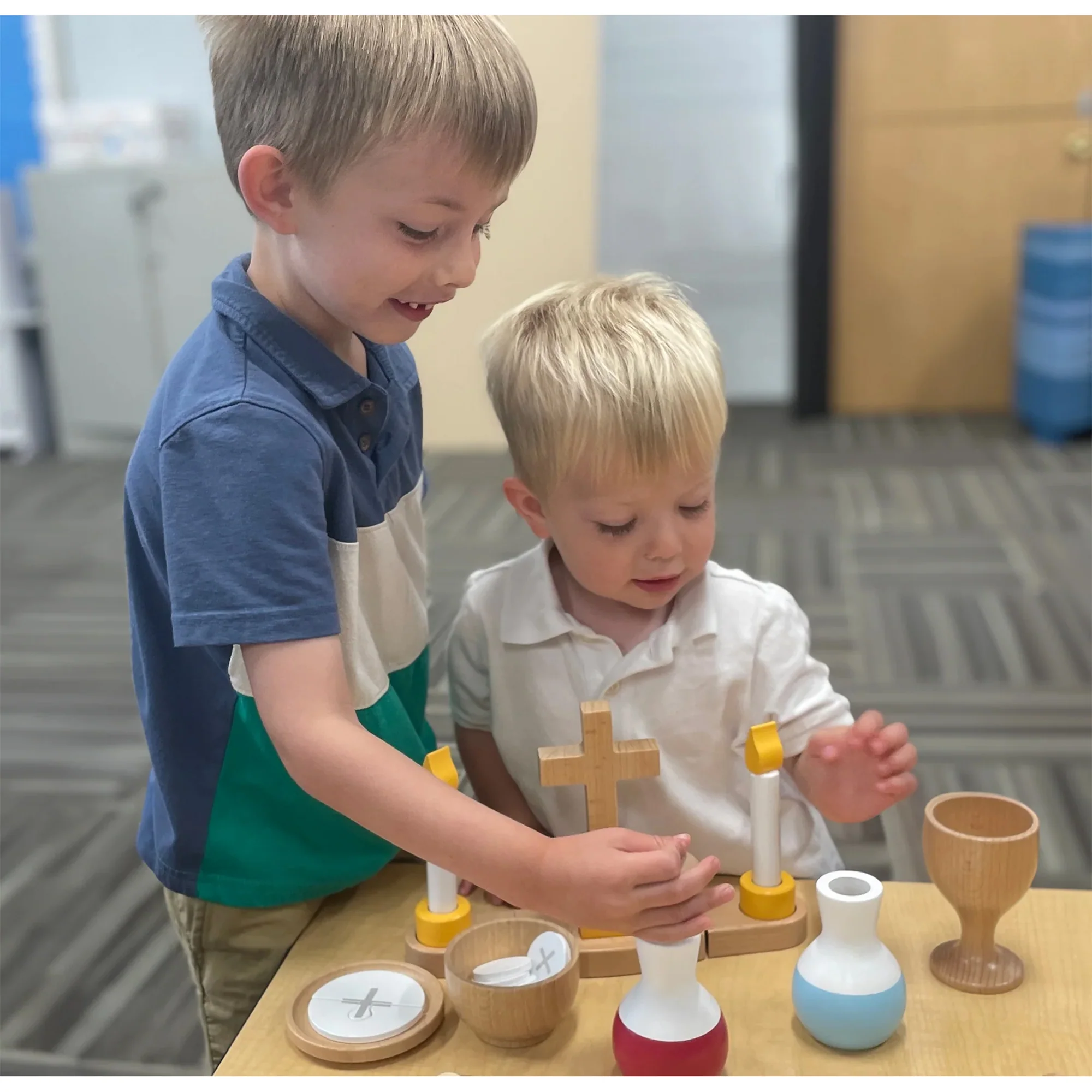 Kid's Wooden Mass Kit - Image 3