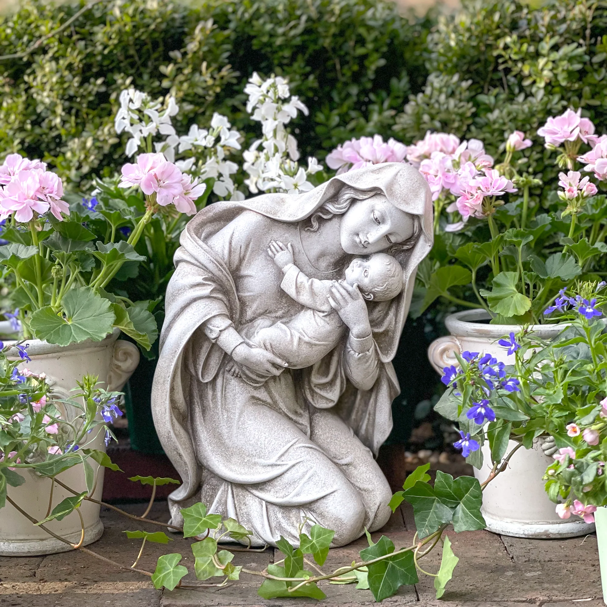 Kneeling Madonna & Child Garden Statue - 13.5" - Image 5