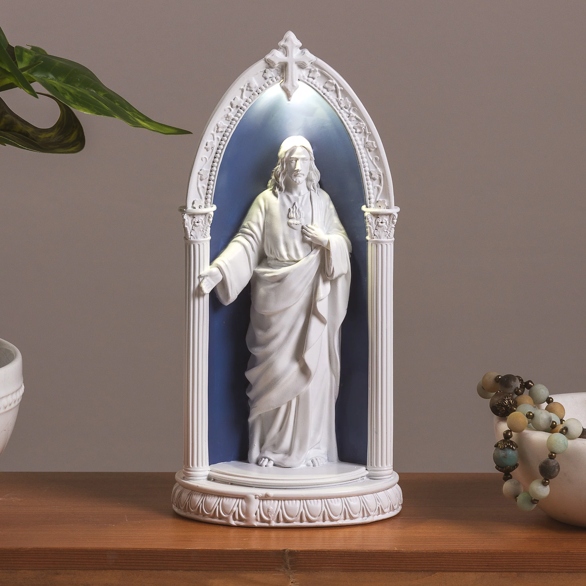 LED Sacred Heart Della Robbia Style Arch - Image 2