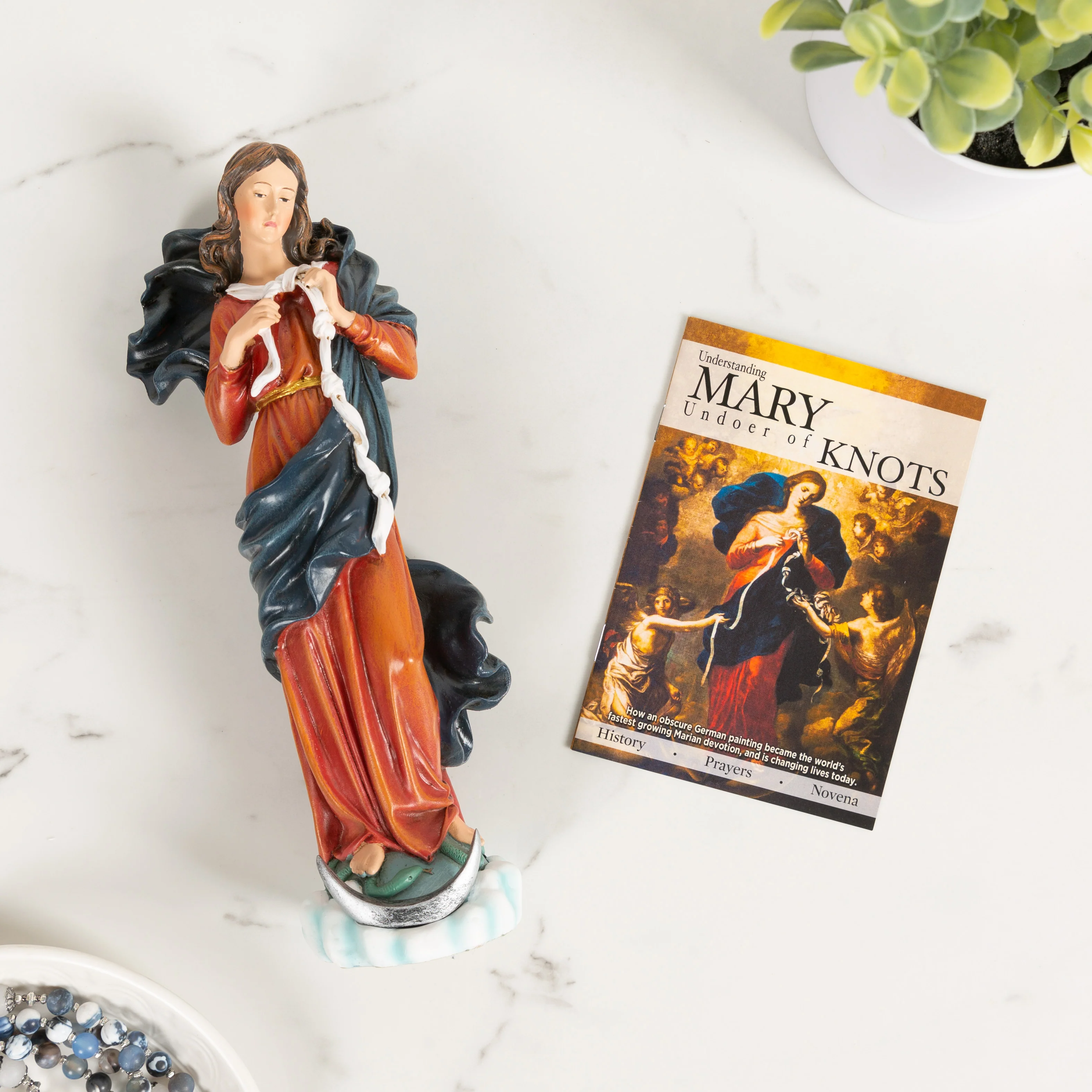 Mary Undoer of Knots Statue with Booklet - Image 2
