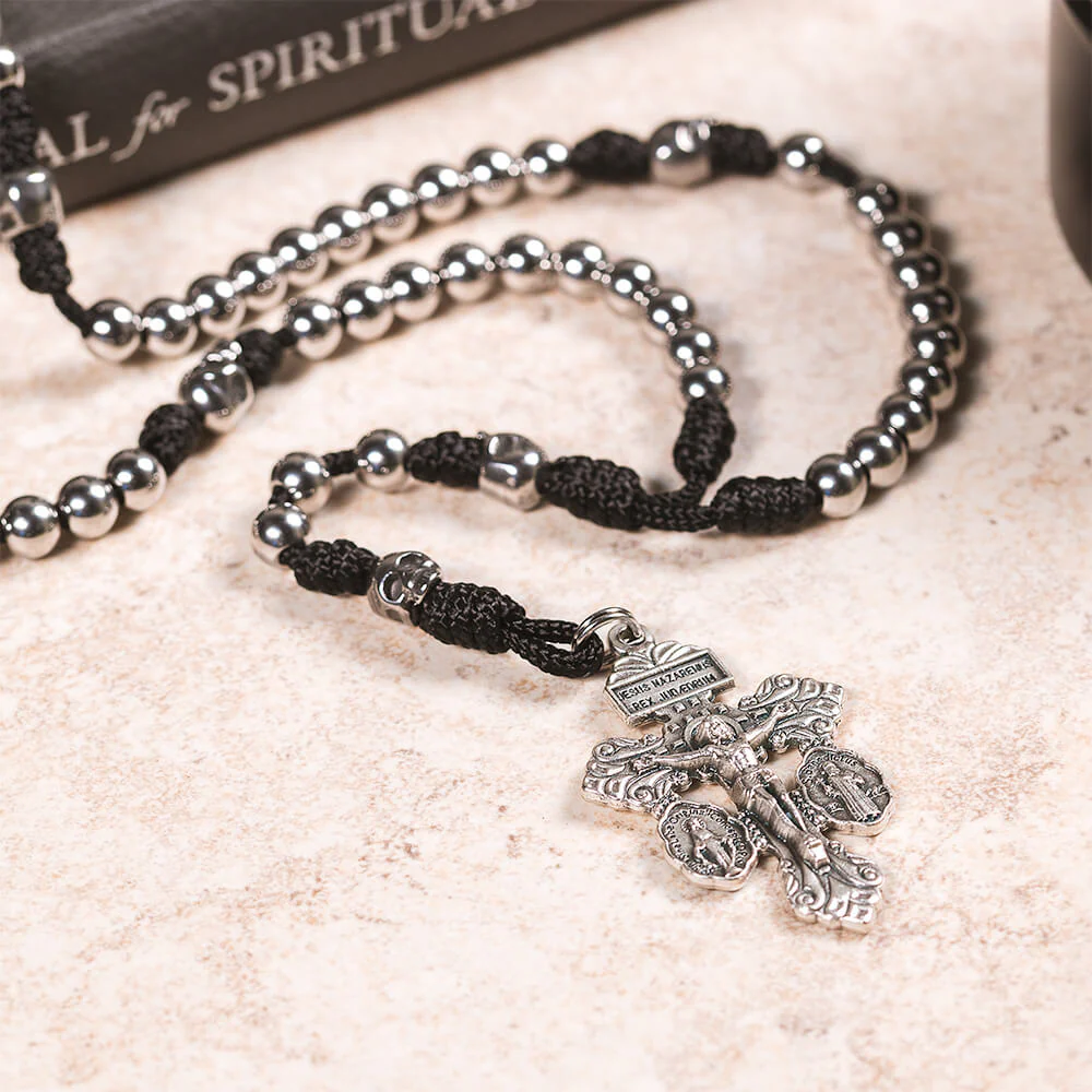 Mini Memento Mori Pardon Crucifix Paracord Rosary - Image 3