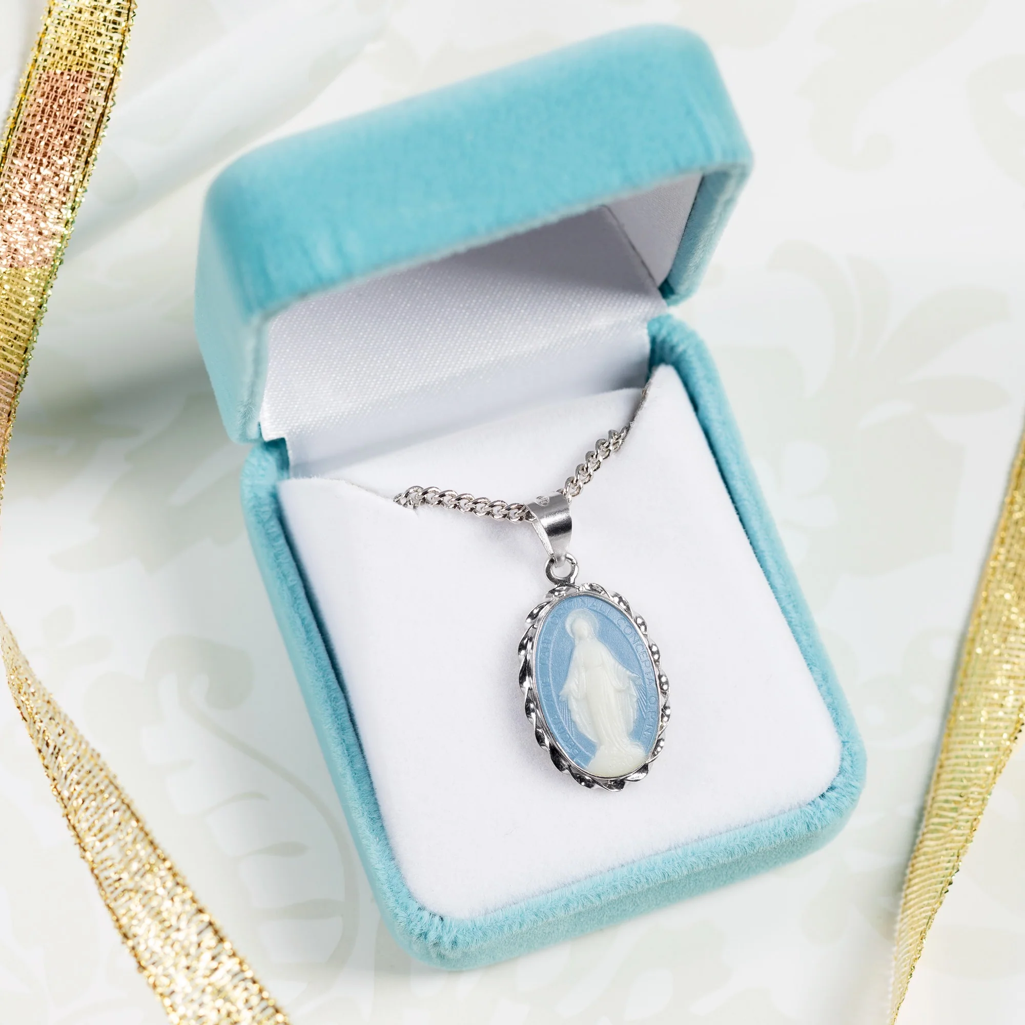 Miraculous Medal Cameo Necklace - Gold or Silver - Image 3