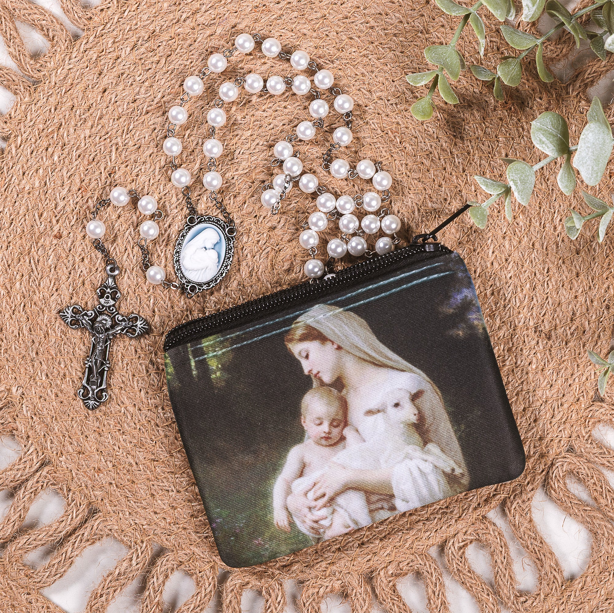 Mother's Kiss Cameo Rosary & L' Innocence Rosary Pouch Gift Set - Image 3