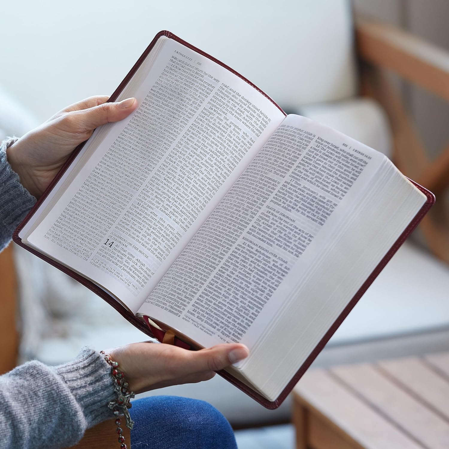 NRSV Catholic Bible Large Print Standard Edition - Multiple Colors - Image 3