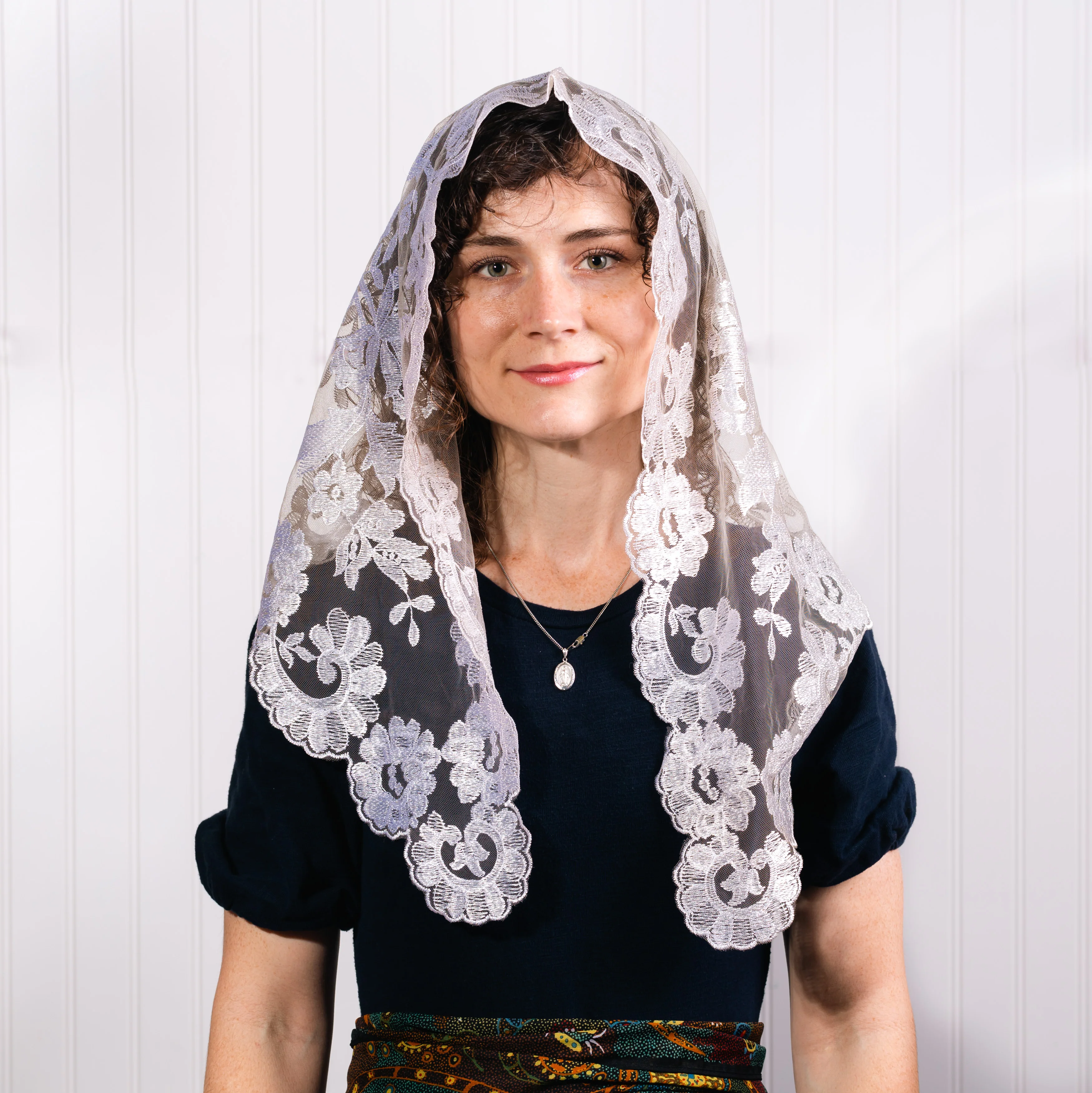Olivia Spanish Lace Chapel Veil - Multiple Colors