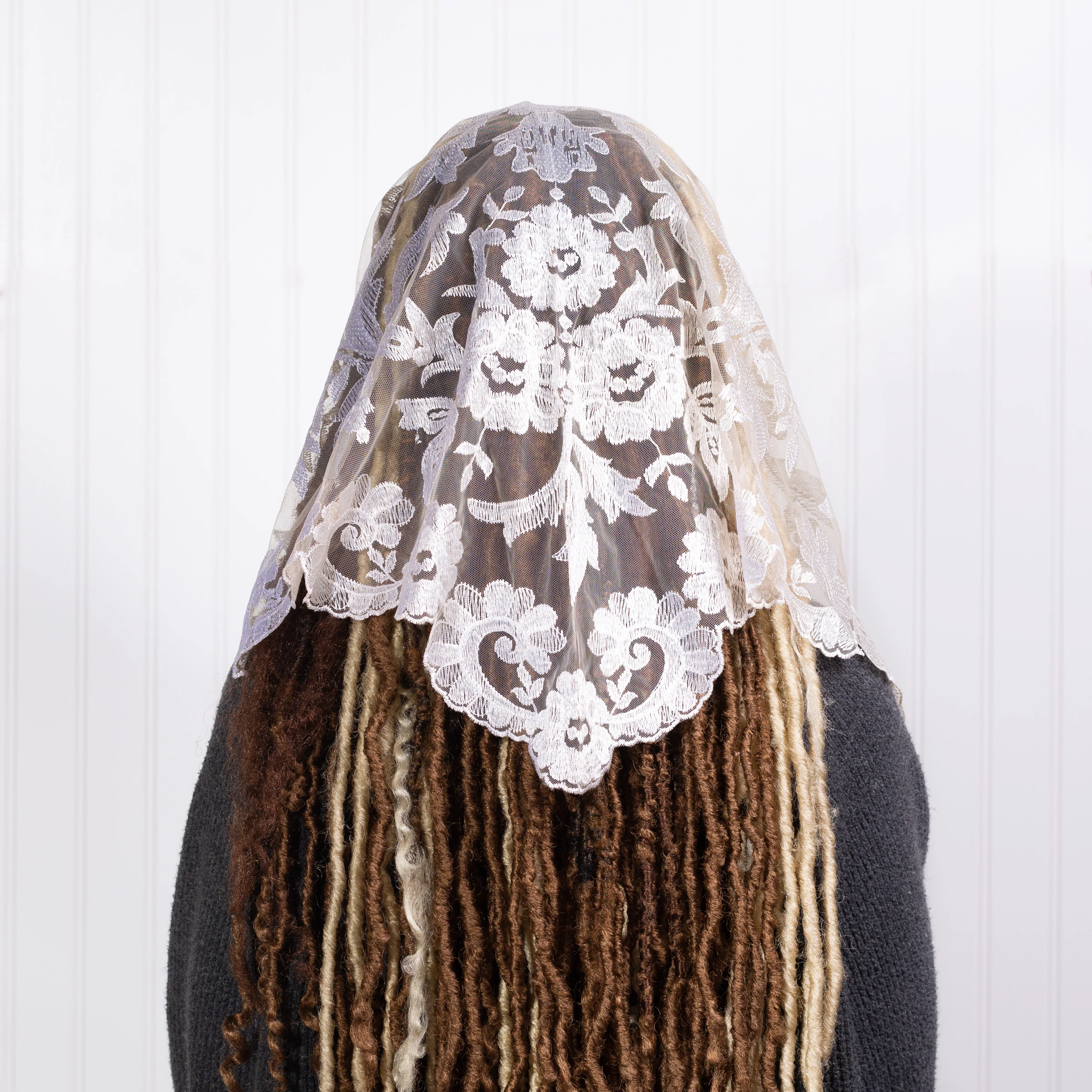 Olivia Spanish Lace Chapel Veil - Multiple Colors - Image 7