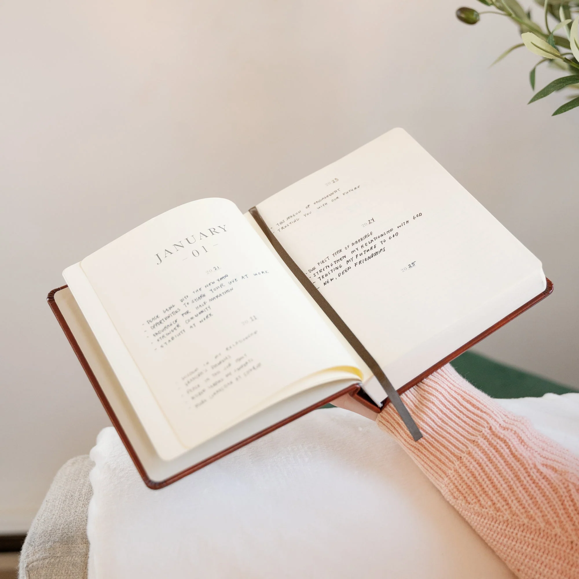 One Thing I Ask 5-Year Prayer Journal: Stockholm Theme - Image 13