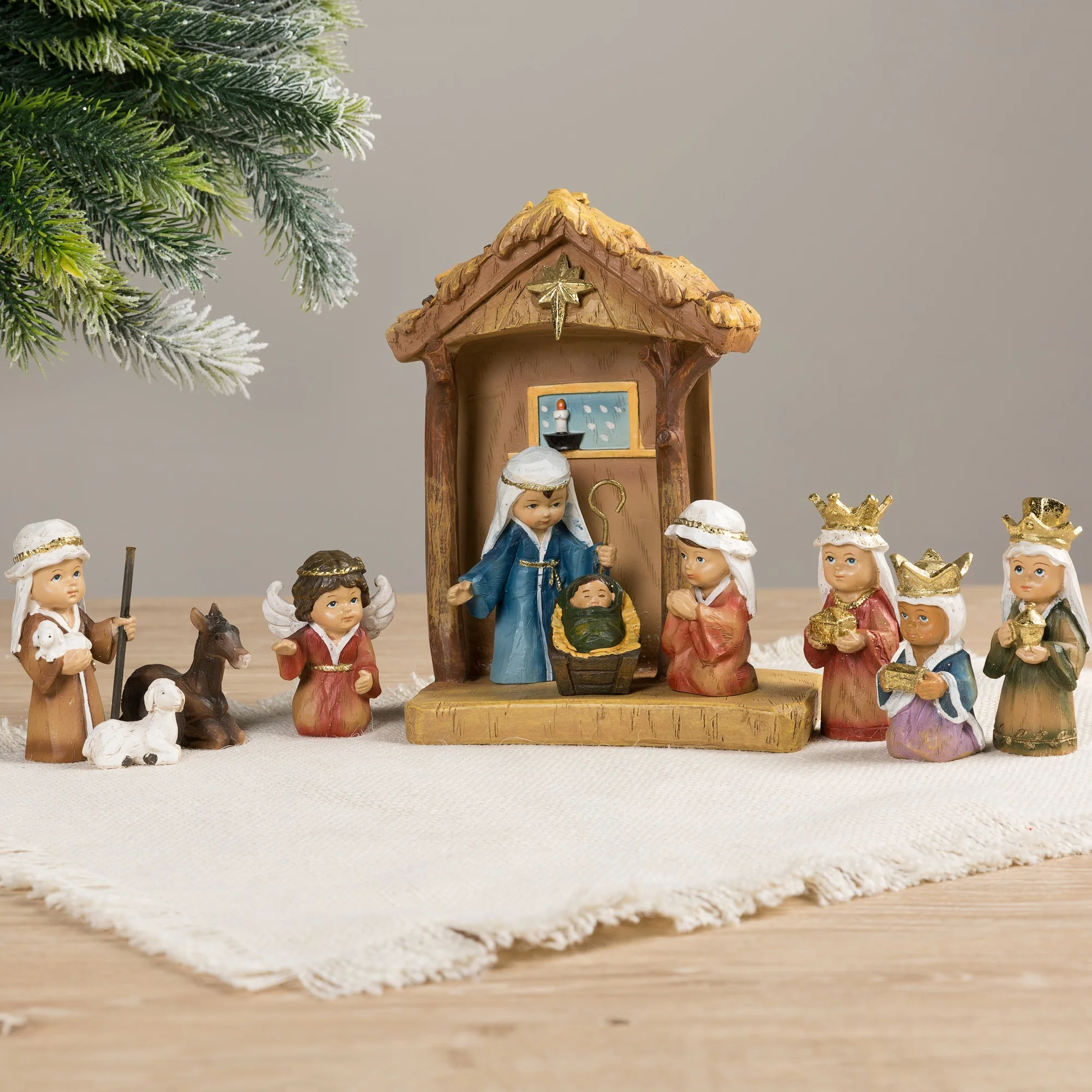 Pageant Nativity Set - 11 Pieces