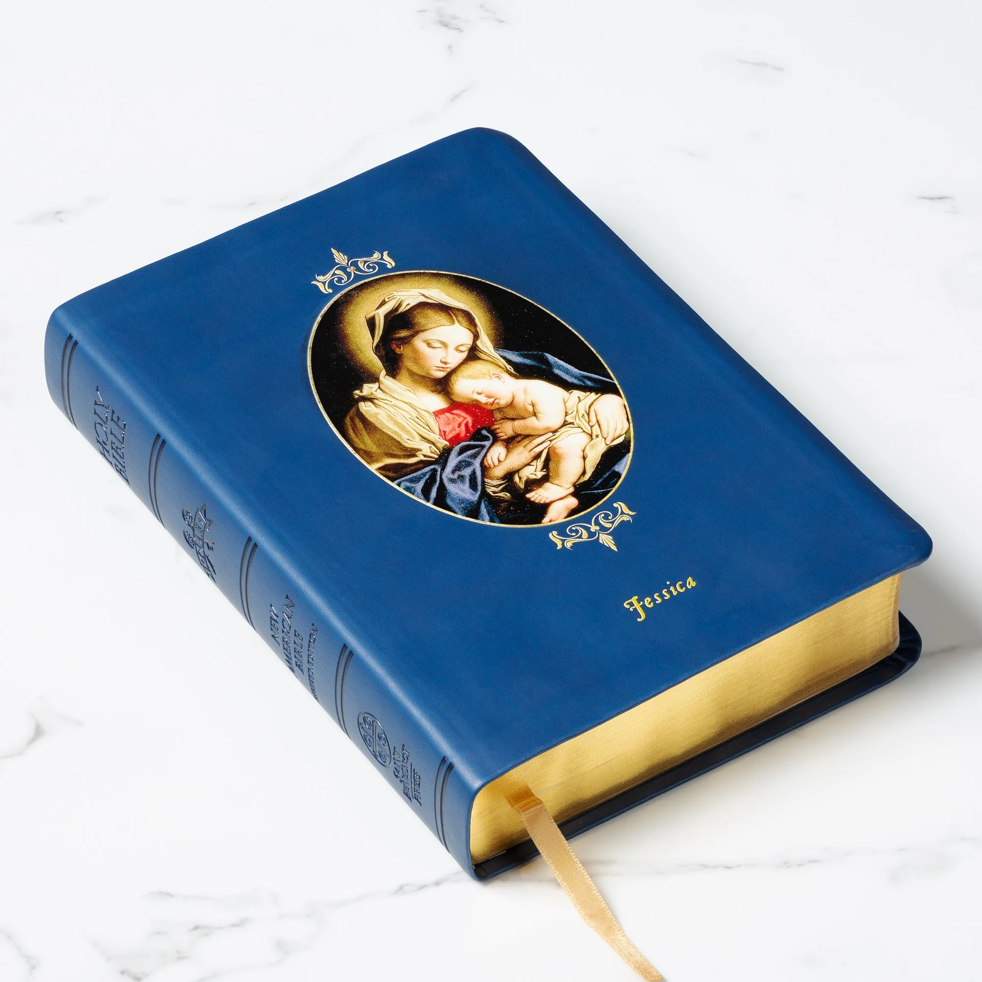Personalized Sassoferrato Madonna Bible - Image 4
