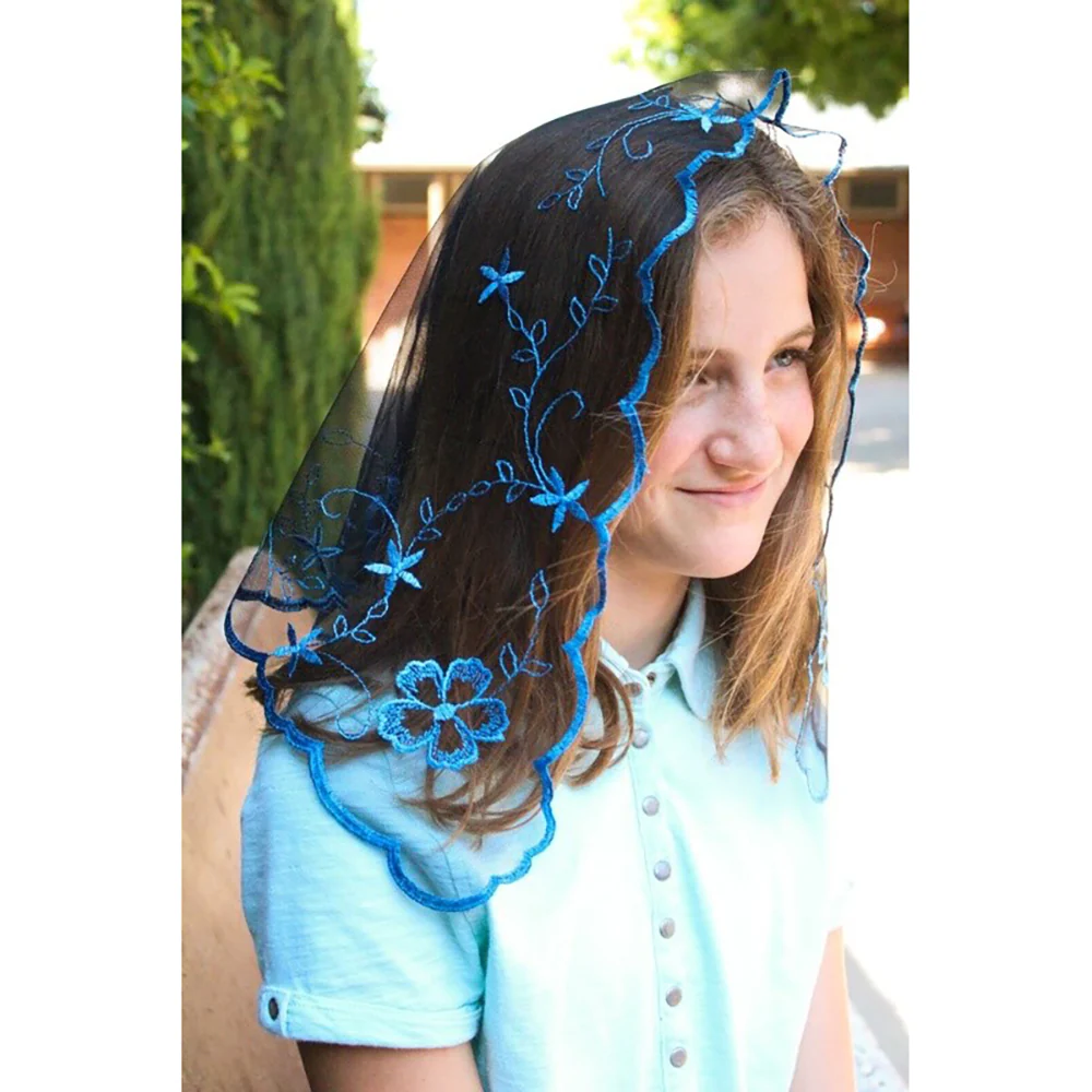 Rosa Spanish Lace Short Chapel Veil - Multiple Colors - Image 8