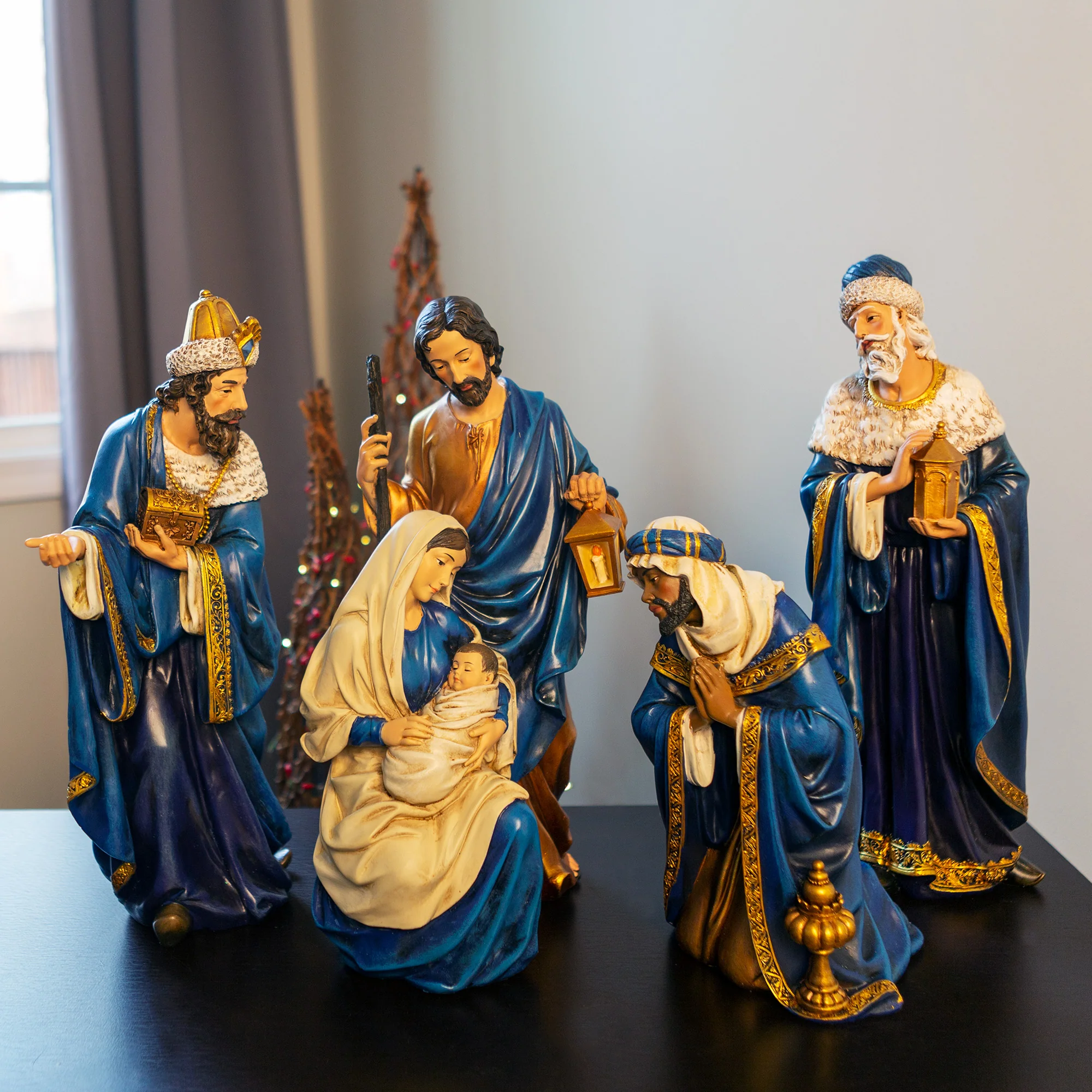 Royal Blue and Gold Nativity Set - 4 Pieces - Image 3