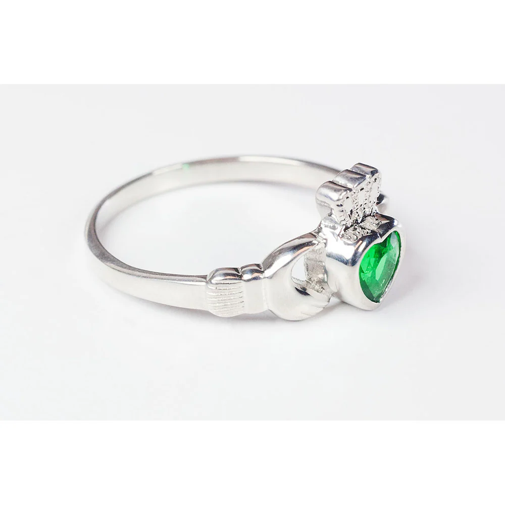 Sterling Silver & Emerald Glass Claddagh Ring - Multiple Sizes