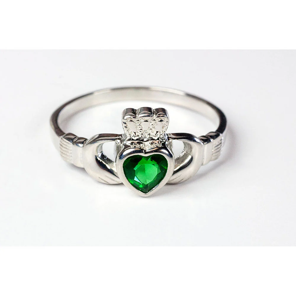 Sterling Silver & Emerald Glass Claddagh Ring - Multiple Sizes - Image 3