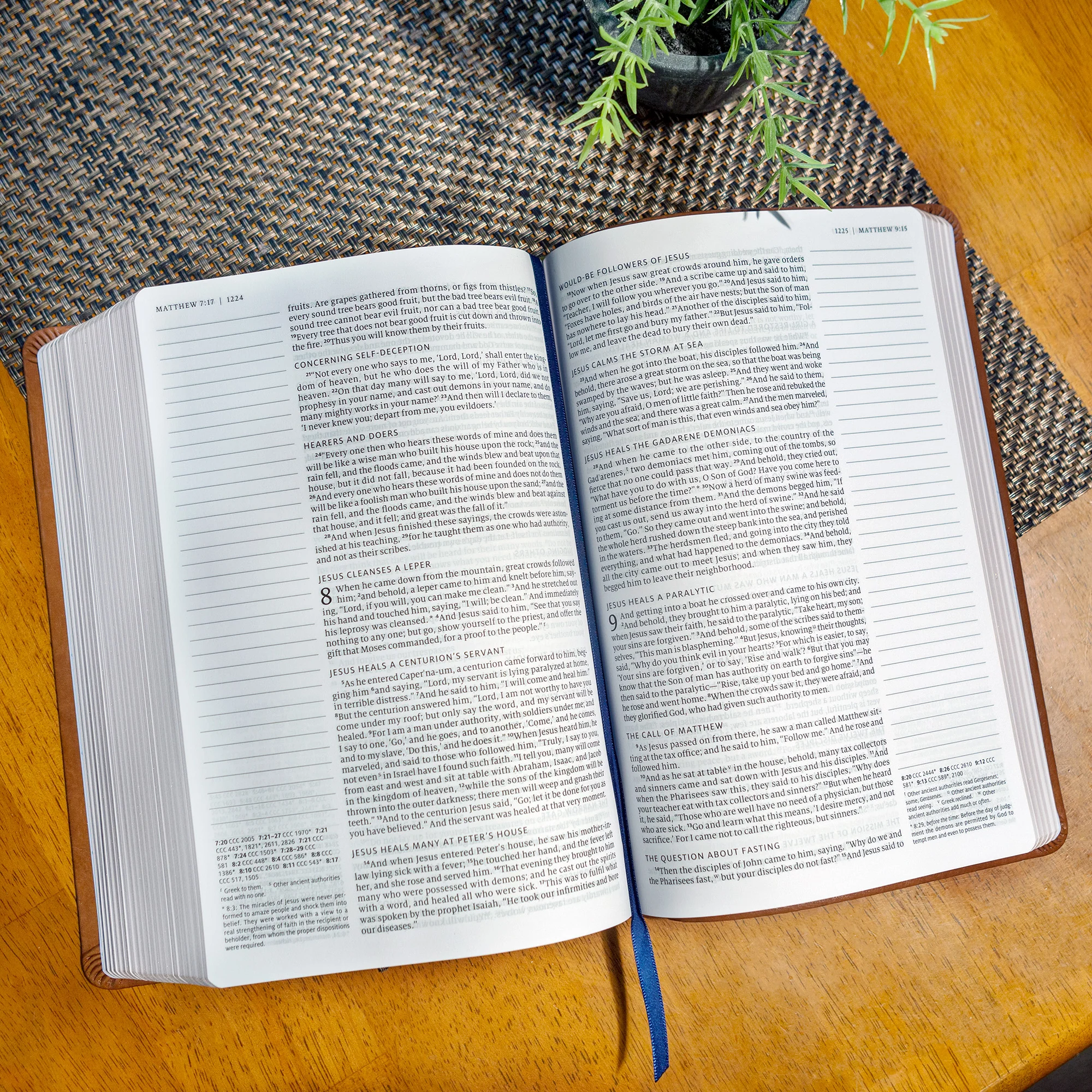 The Ave Catholic Notetaking Bible (Leathersoft) - Image 5