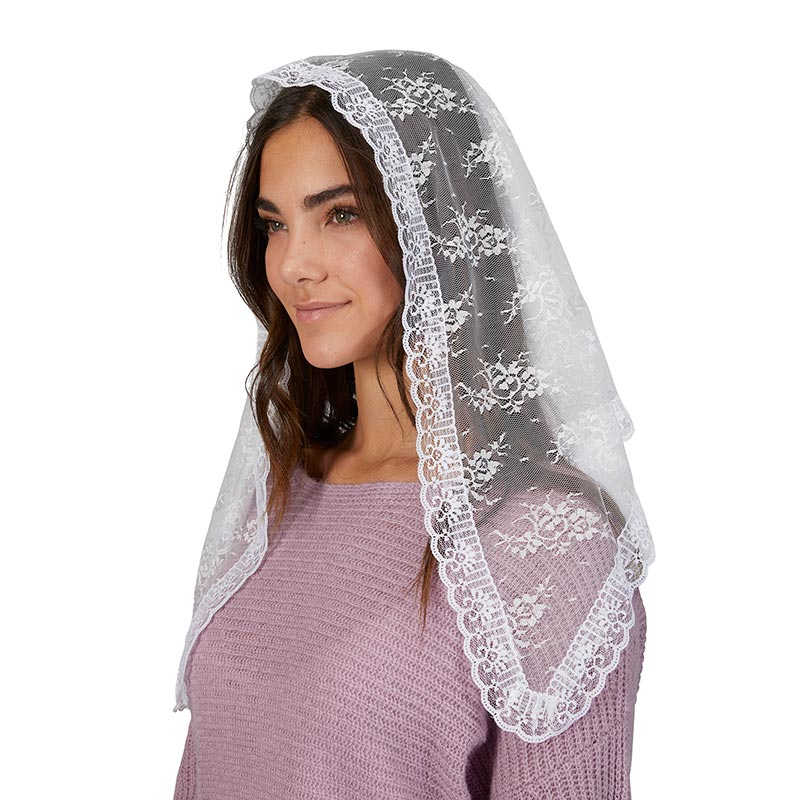 Traditional White Lace Chapel Veil - Image 2