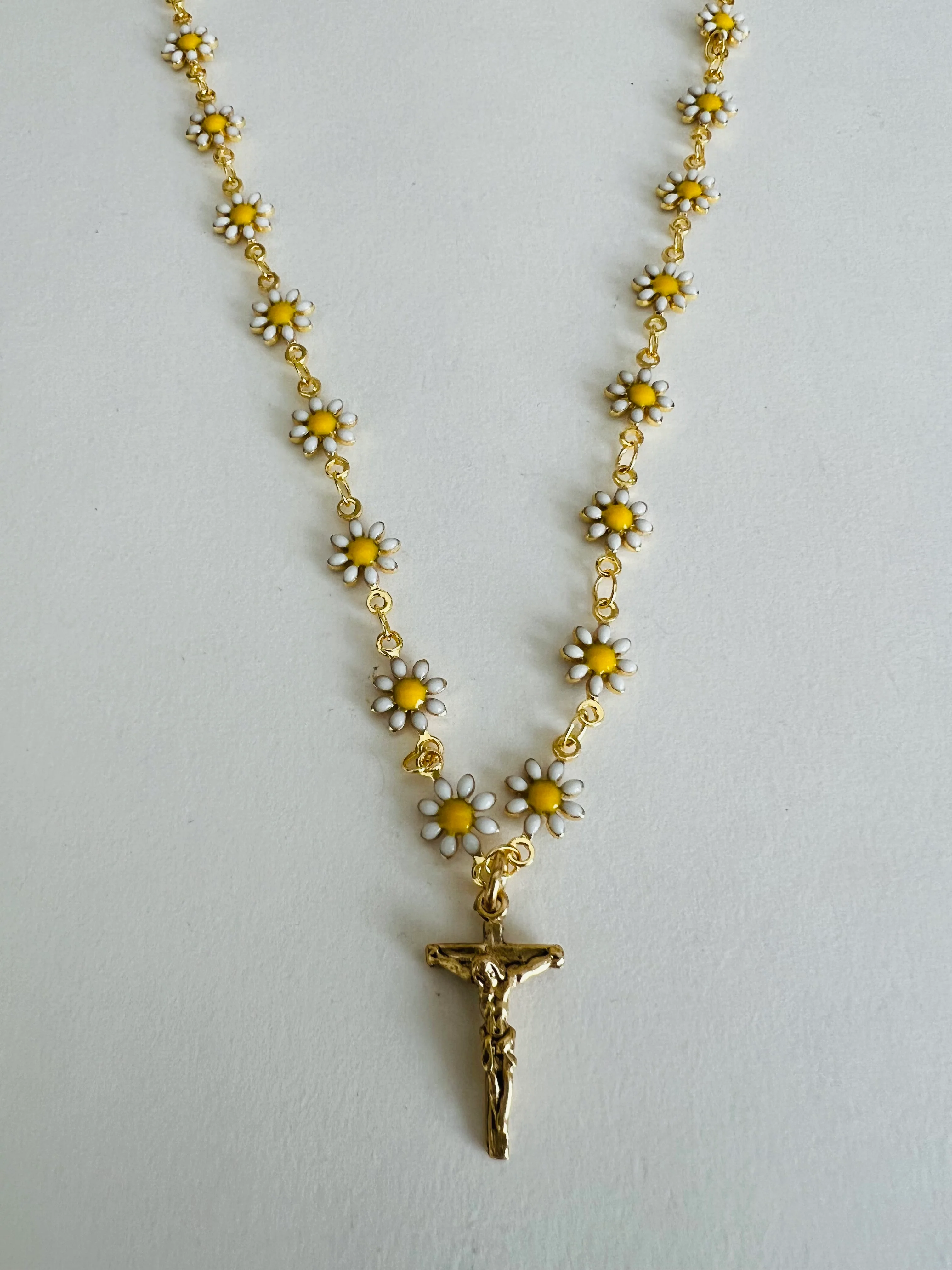 White Daisy Chain Crucifix Necklace - Image 2