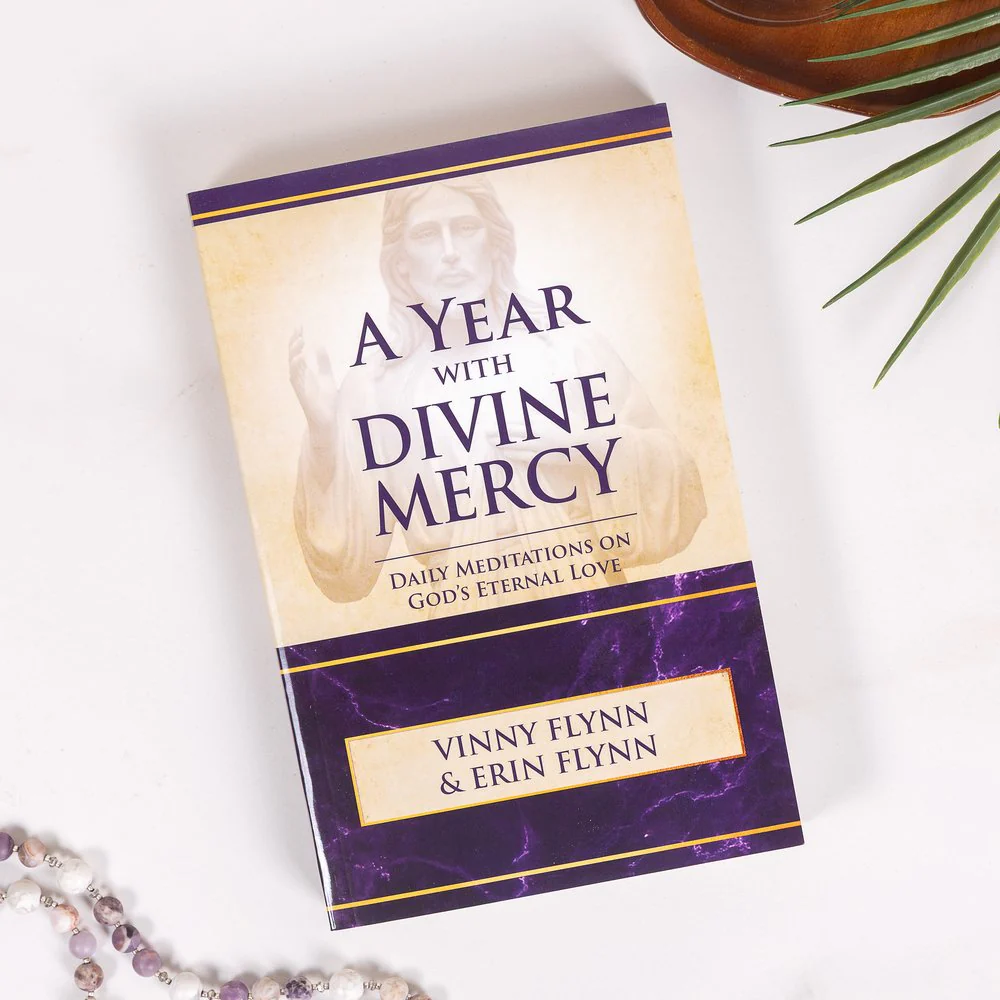 Year With Divine Mercy Book & Small Divine Mercy Print in Gold Oval Frame Gift Set - Image 2